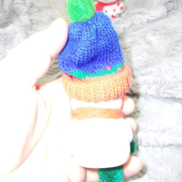 H-68 SET OF 3 SNOW BELLS PORCELAIN BELL ORNAMENTS FROM GIFTCO - Picture 9 of 13